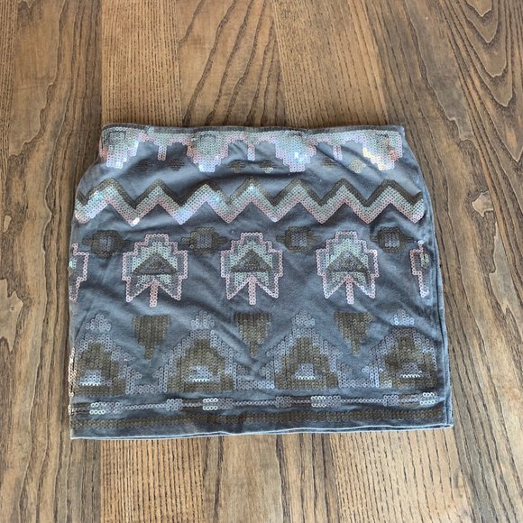 ๐ผ Free add-on Sequin Mini Skirt - Picture 2 of 3